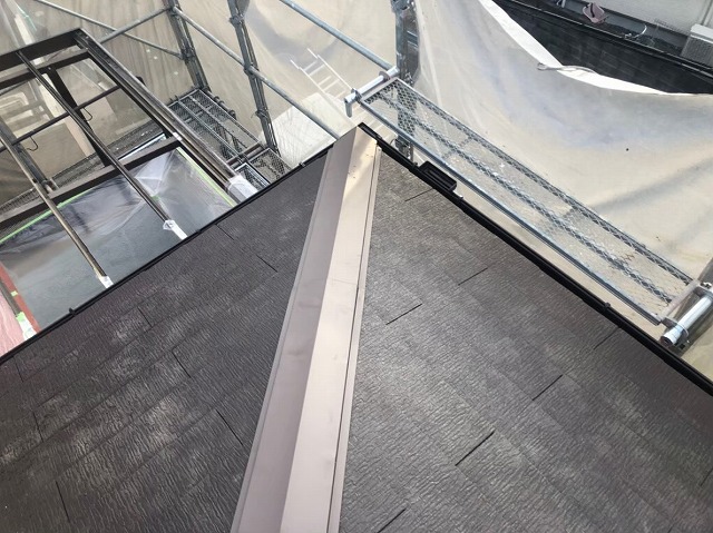 スレートへ葺き替った屋根