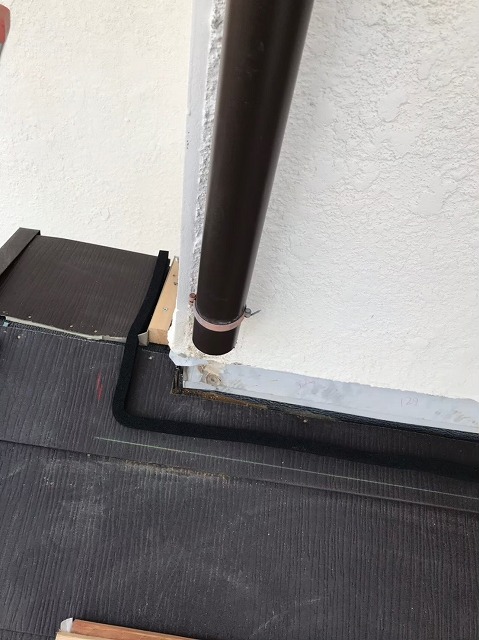 劣化した雨樋の交換