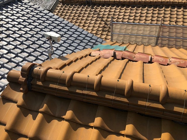 経年劣化した瓦屋根の解体