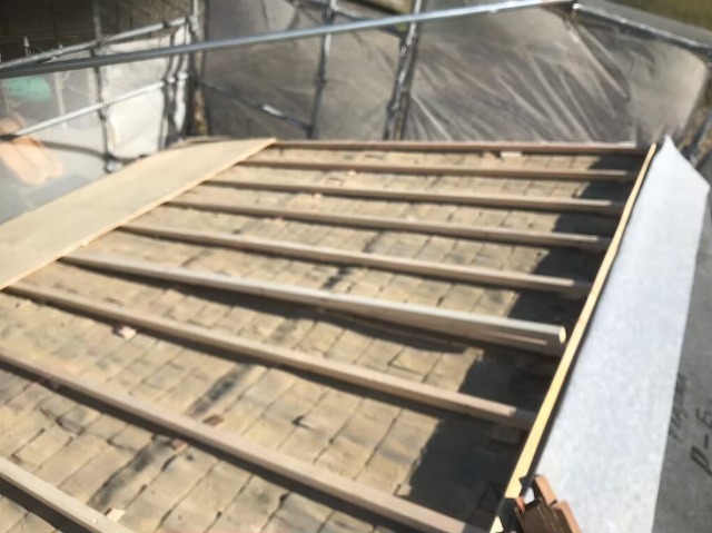 等間隔で垂木を設置