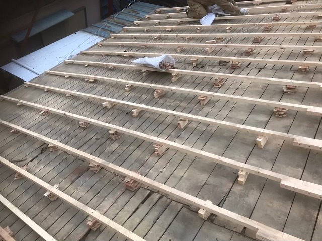 桜井市　和瓦　不陸調整