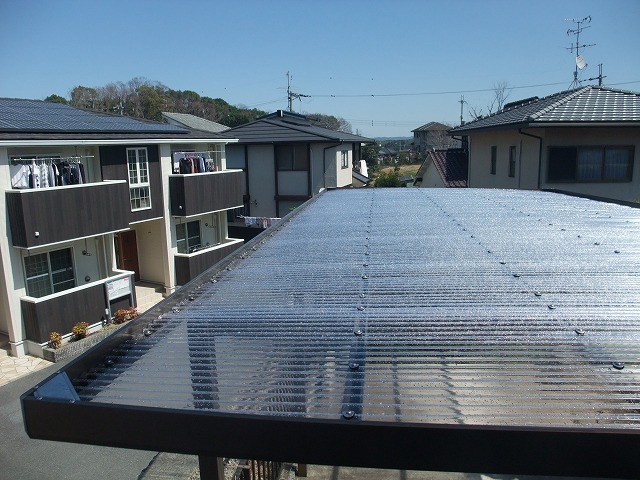 物干し場の波板張り替え完了