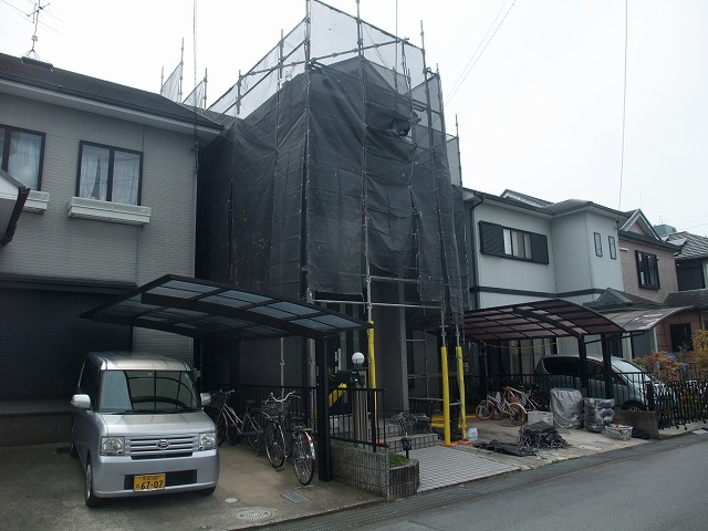 工事中の足場の様子