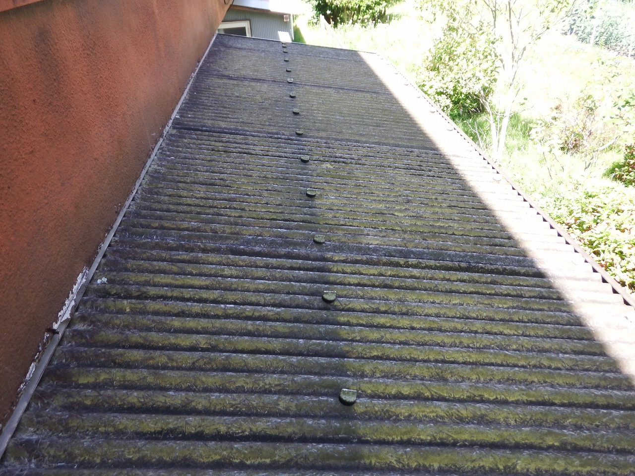 奈良市の庇の波板屋根