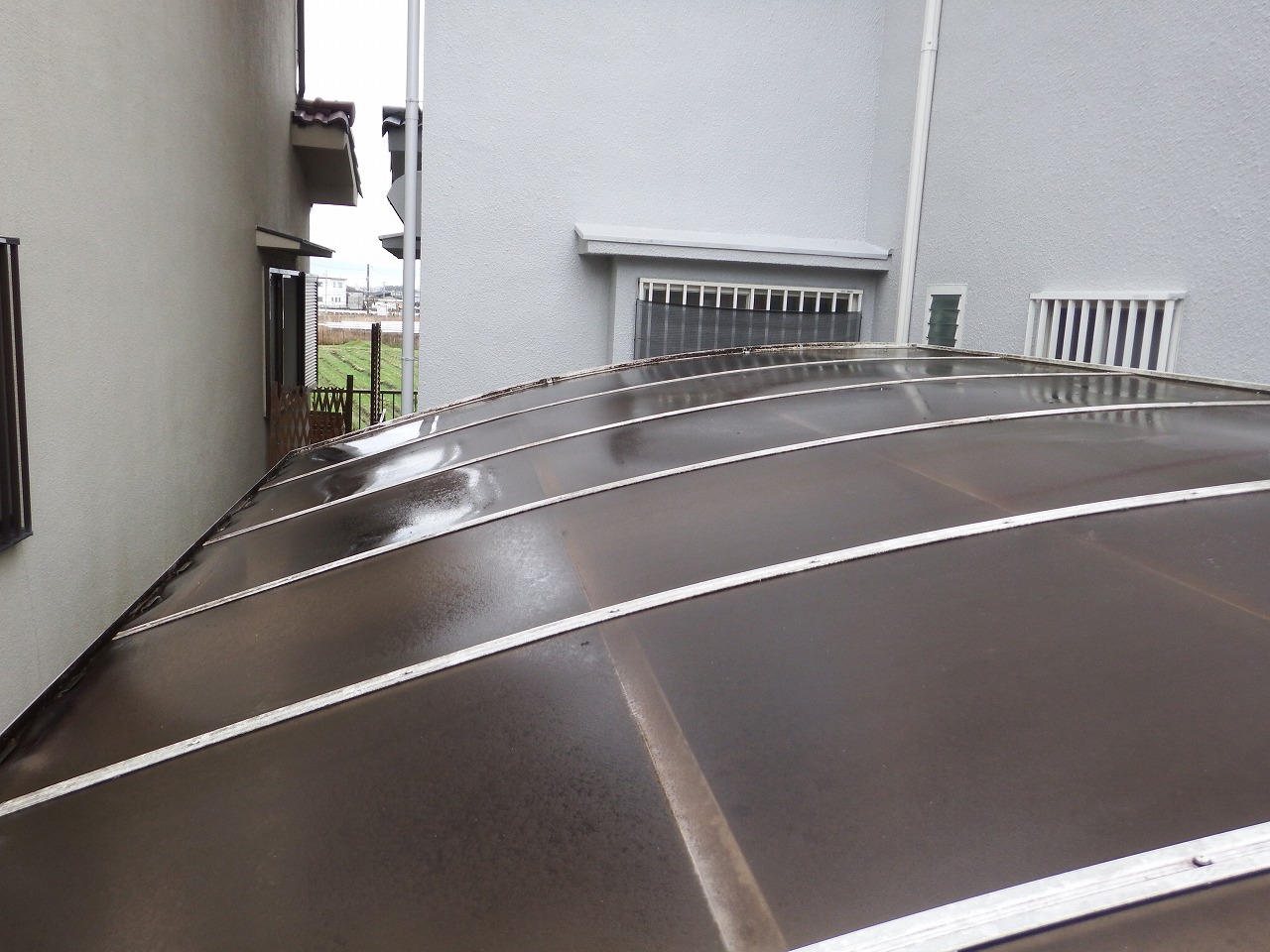 奈良市出屋敷町の雨漏りのカーポート屋根