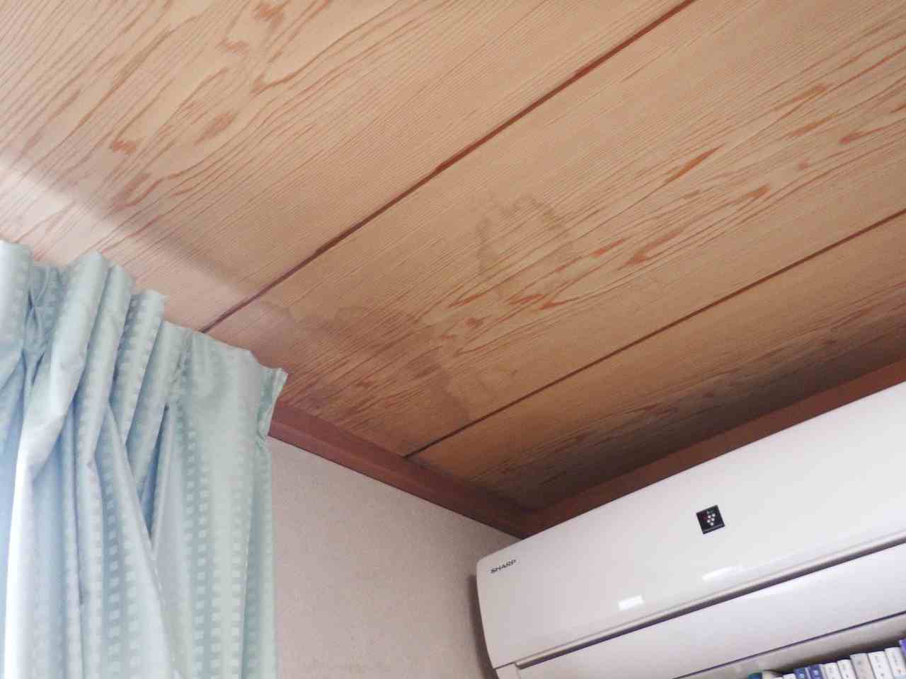 奈良県三郷町の雨漏りの無料点検、室内