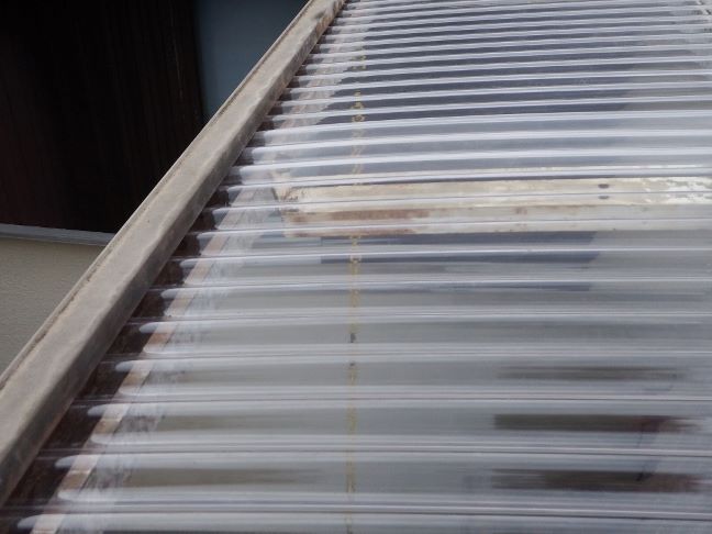 奈良市のベランダ屋根のポリカ設置