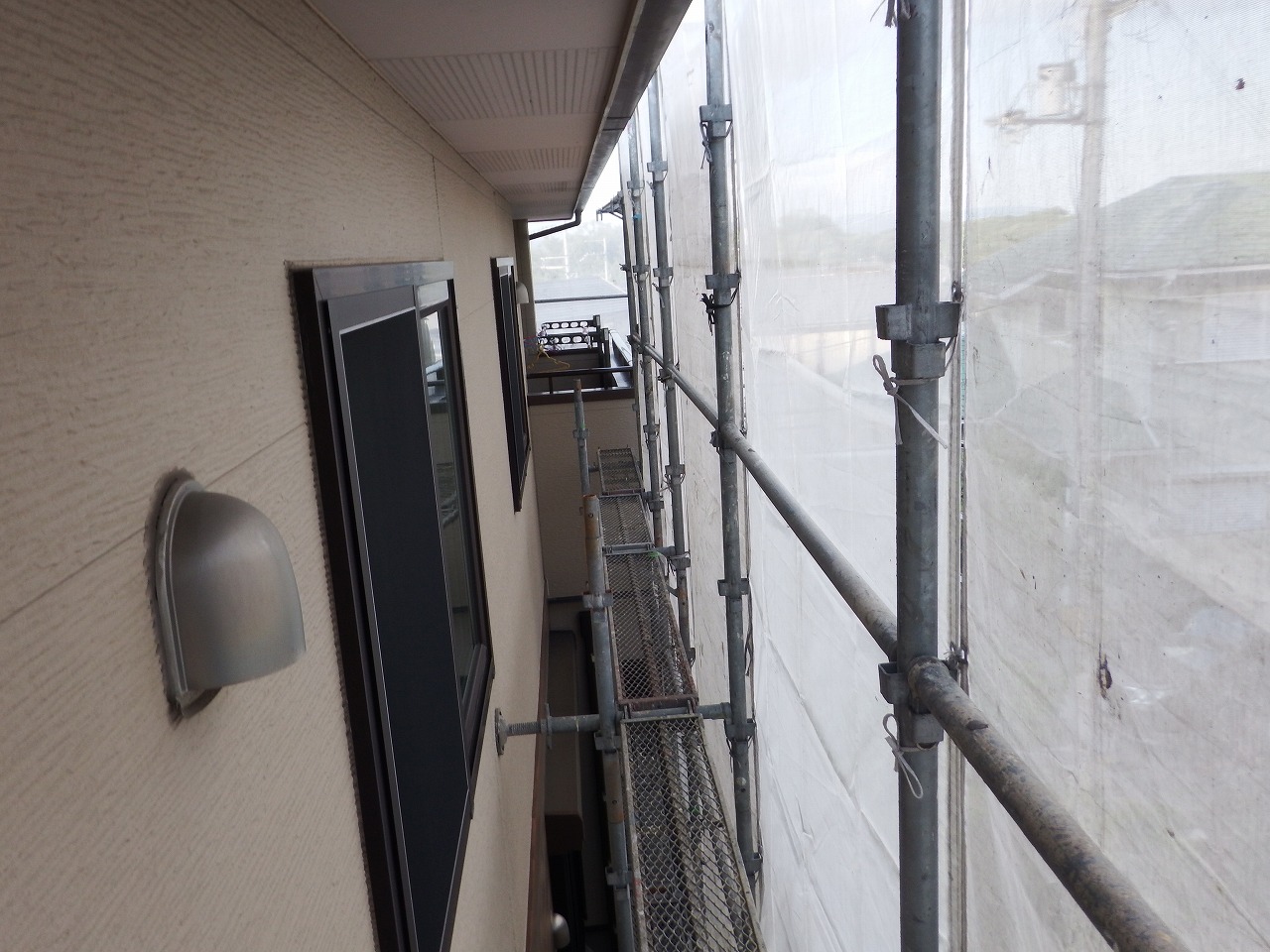 生駒市の塗装工事、防音シート設置