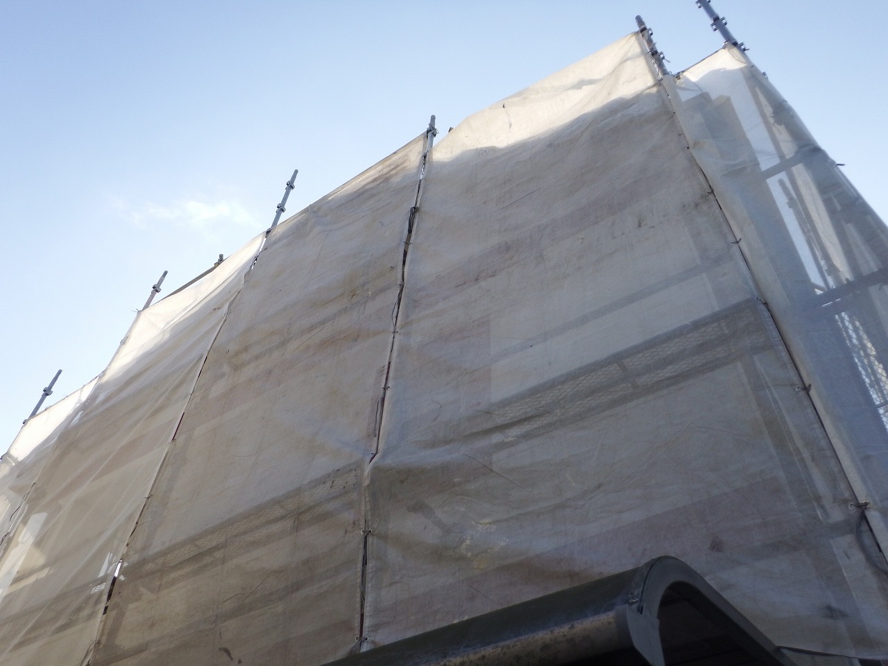 奈良市のリフォーム工事の足場設置、メッシュシート設置