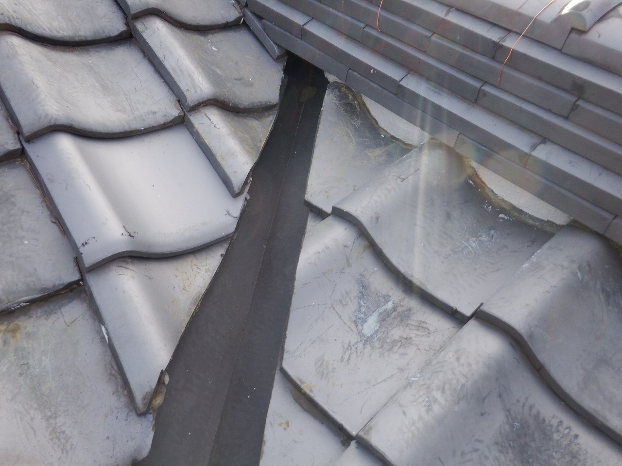 奈良市の谷板金交換工事、完成