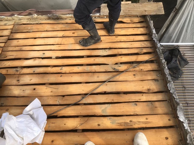 バラ板築30年の瓦屋根下地