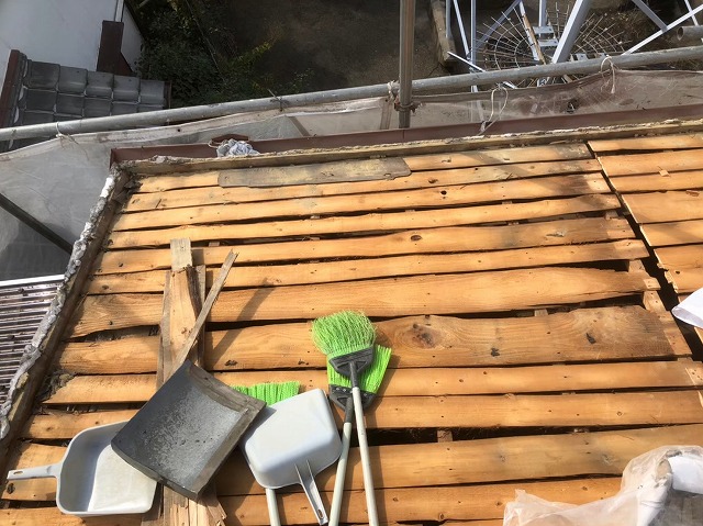 バラ板築30年の瓦屋根下地