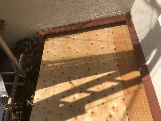 庇のかさ上げ後増し張り