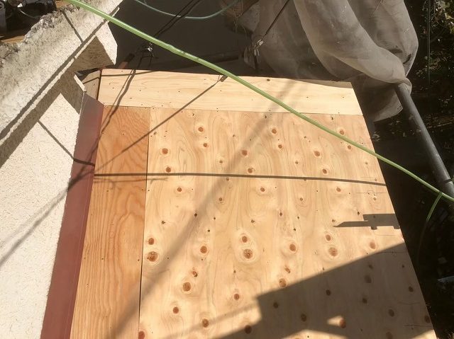 庇のかさ上げ後増し張り