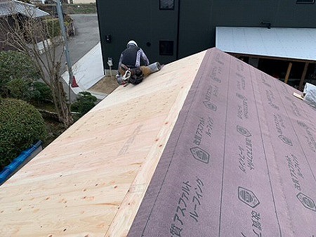 ゴムアスルーフィングはり