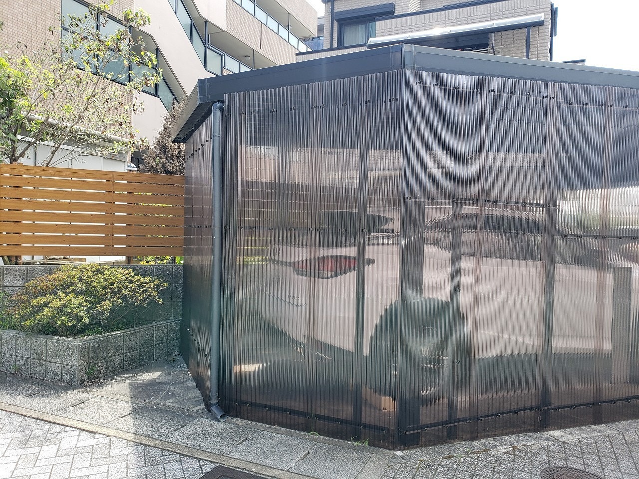 奈良市の波板外壁の車庫、現調