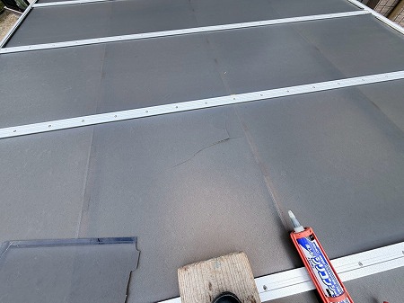 押さえ材周辺の施工前
