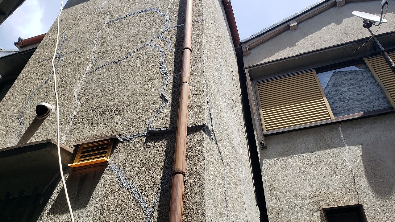 大阪市の壁のクラック補修完成