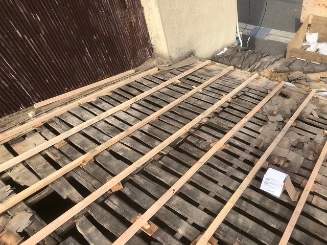 野地板のメンテナンス不陸調整