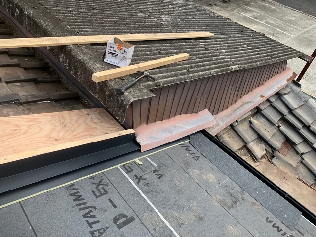 長屋取り合い部分施工