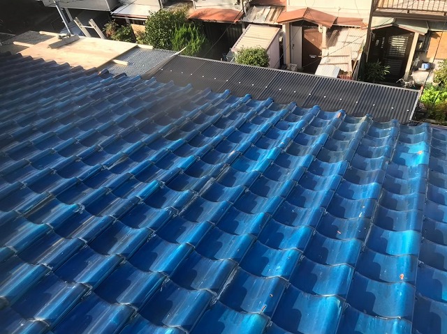 奈良市　長屋の釉薬瓦屋根　無料点検