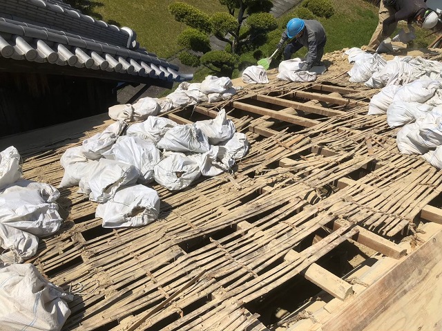 野地板の劣化で貼り替え