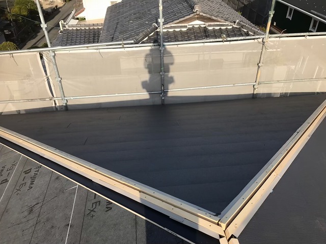 大屋根の棟板金設置前