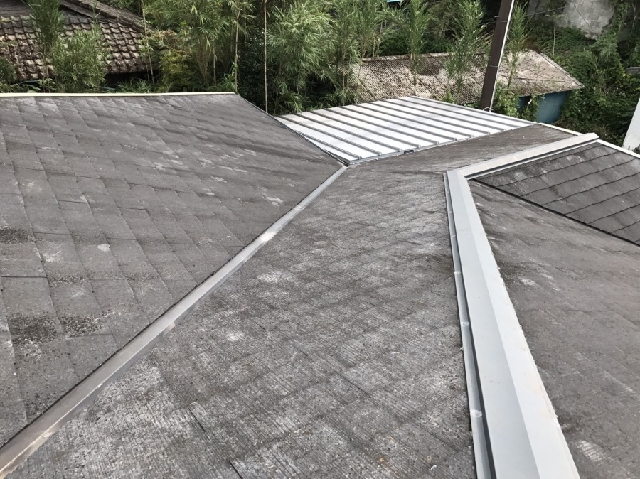 屋根葺き替え前