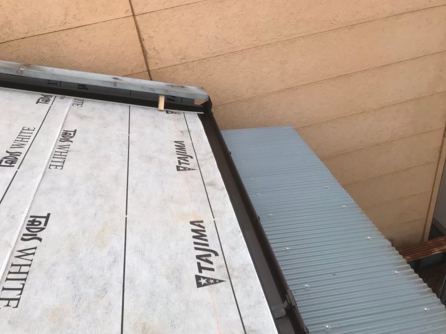 奈良市の屋根に防水紙（ルーフィング）を設置