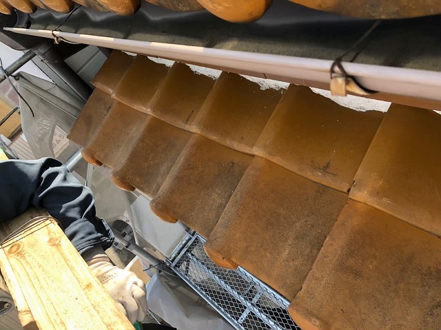 経年劣化した瓦屋根の解体