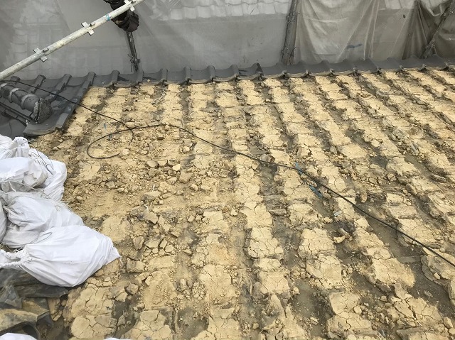 奈良市　和瓦　瓦解体