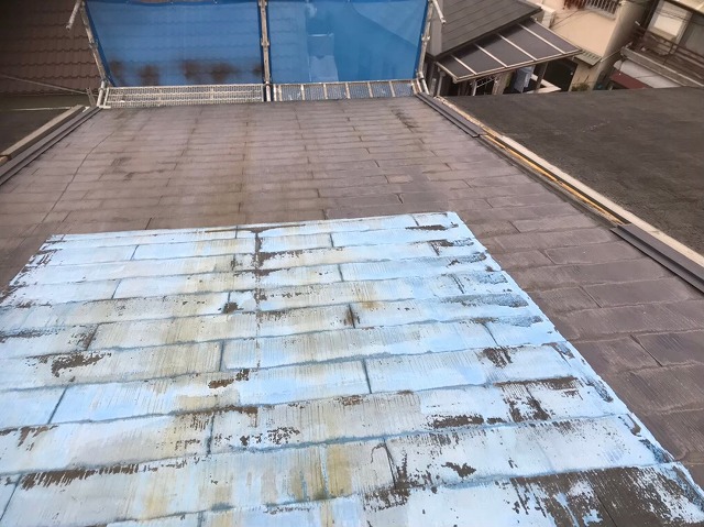 斑鳩町　スレート屋根　無料点検の様子