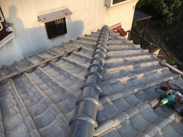 葛城市　雨漏り瓦屋根　棟瓦完成