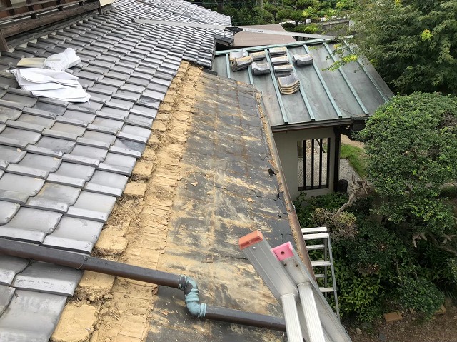御所市の和風住宅の銅板屋根撤去