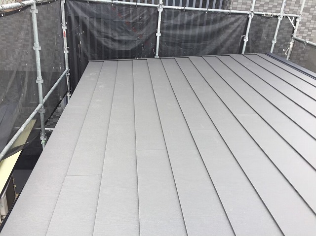 ガルテクト設置パラペットには鋼板