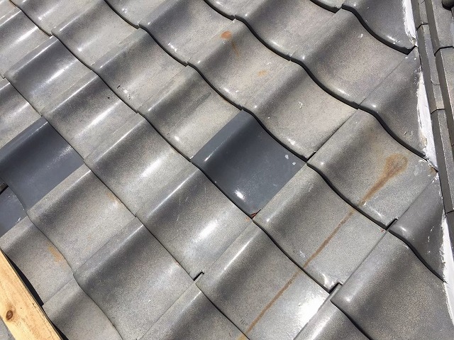 平瓦の一部補修工事