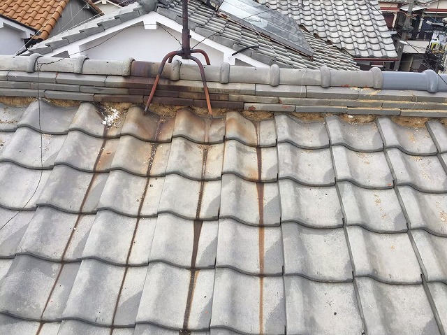 棟瓦の積み直し修繕