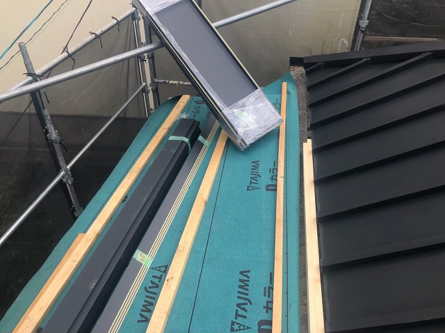 新しく屋根を増築立平