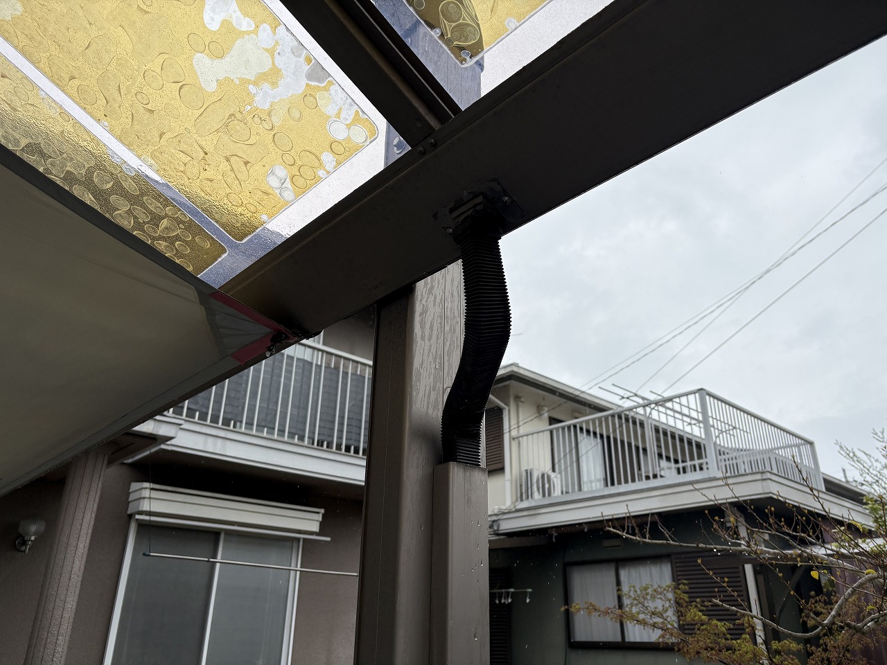生駒市カーポート蛇腹樋