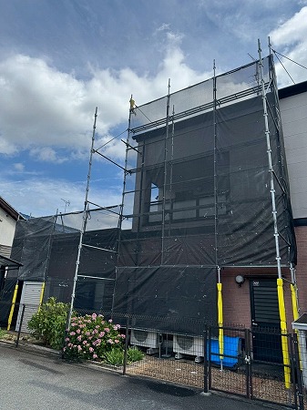 足場は2面足場です。