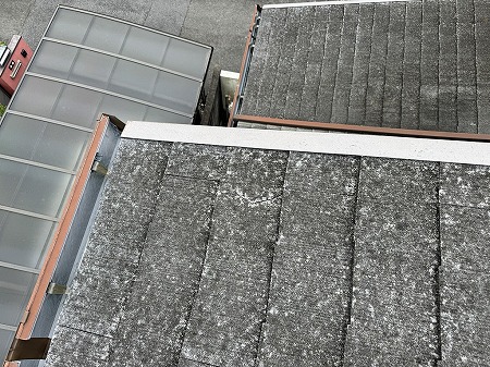 白化した屋根表面
