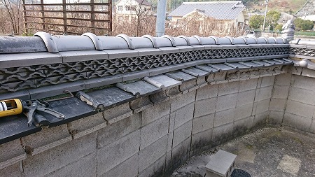 目板瓦割れ交換