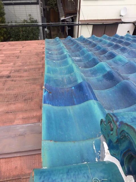 田原本町の青緑釉薬瓦の補修完成