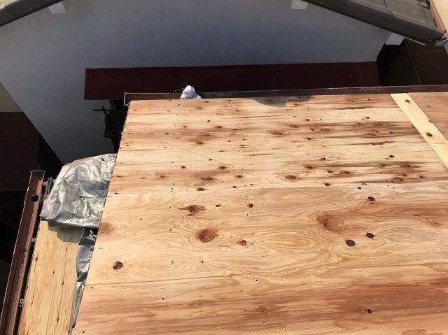 増し張りで野地板メンテナンス