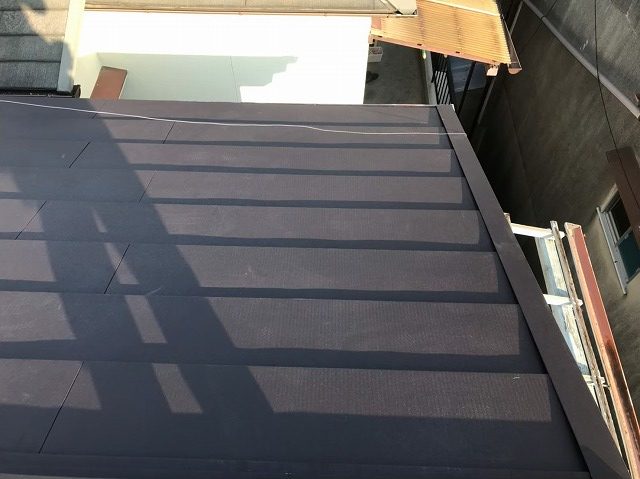 ガルテクト設置で屋根完成