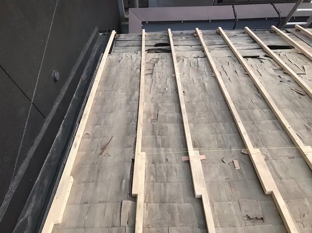 補強垂木設置開始