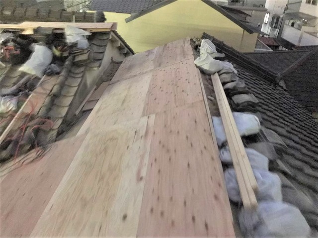 構造用合板を用いた増し張り