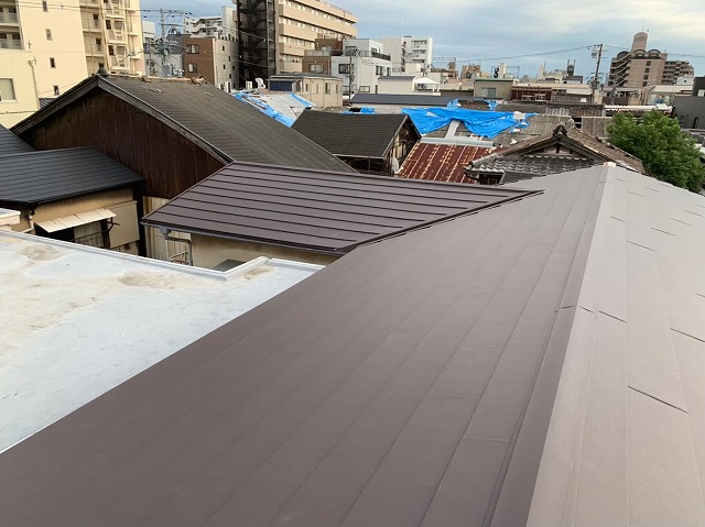 ガルテクト設置屋根完成