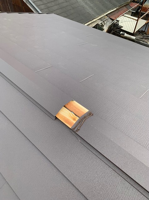 ガルテクト設置棟板金