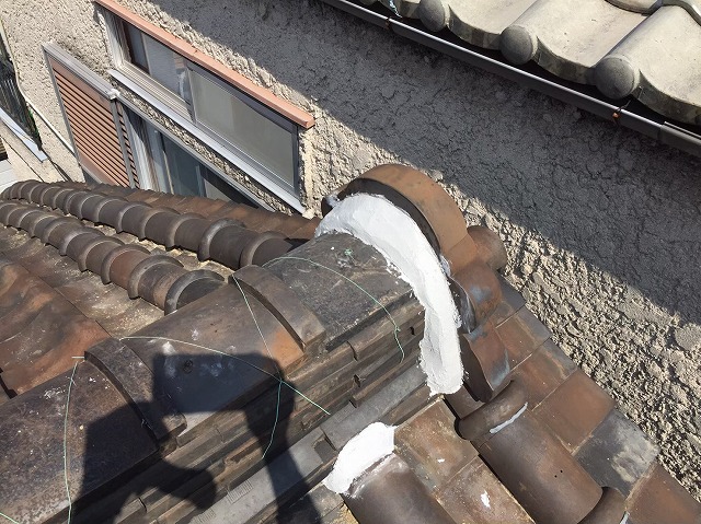 漆喰の詰め直し